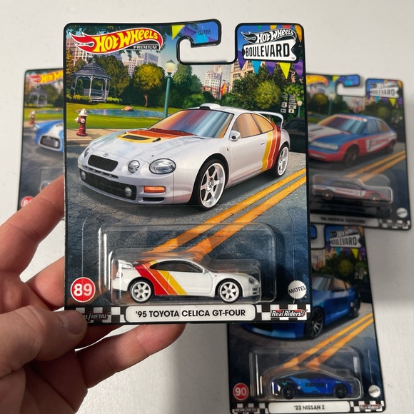 Hot wheels 2024 boulevard set - Picture 2 of 6